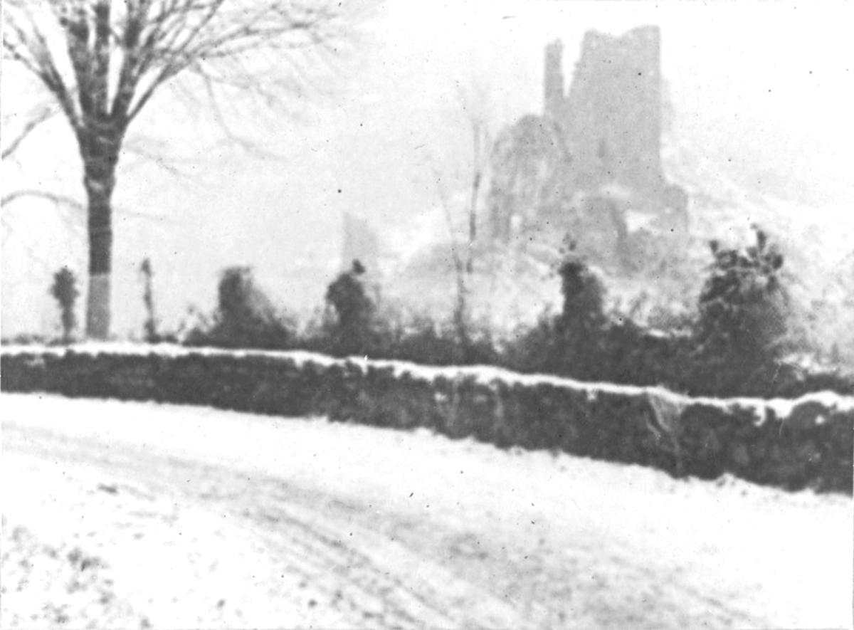 Peintres de l'école de Crozant Burty-Haviland Paul Paul Burty-Haviland - Ruines de Crozant sous la neige custom text